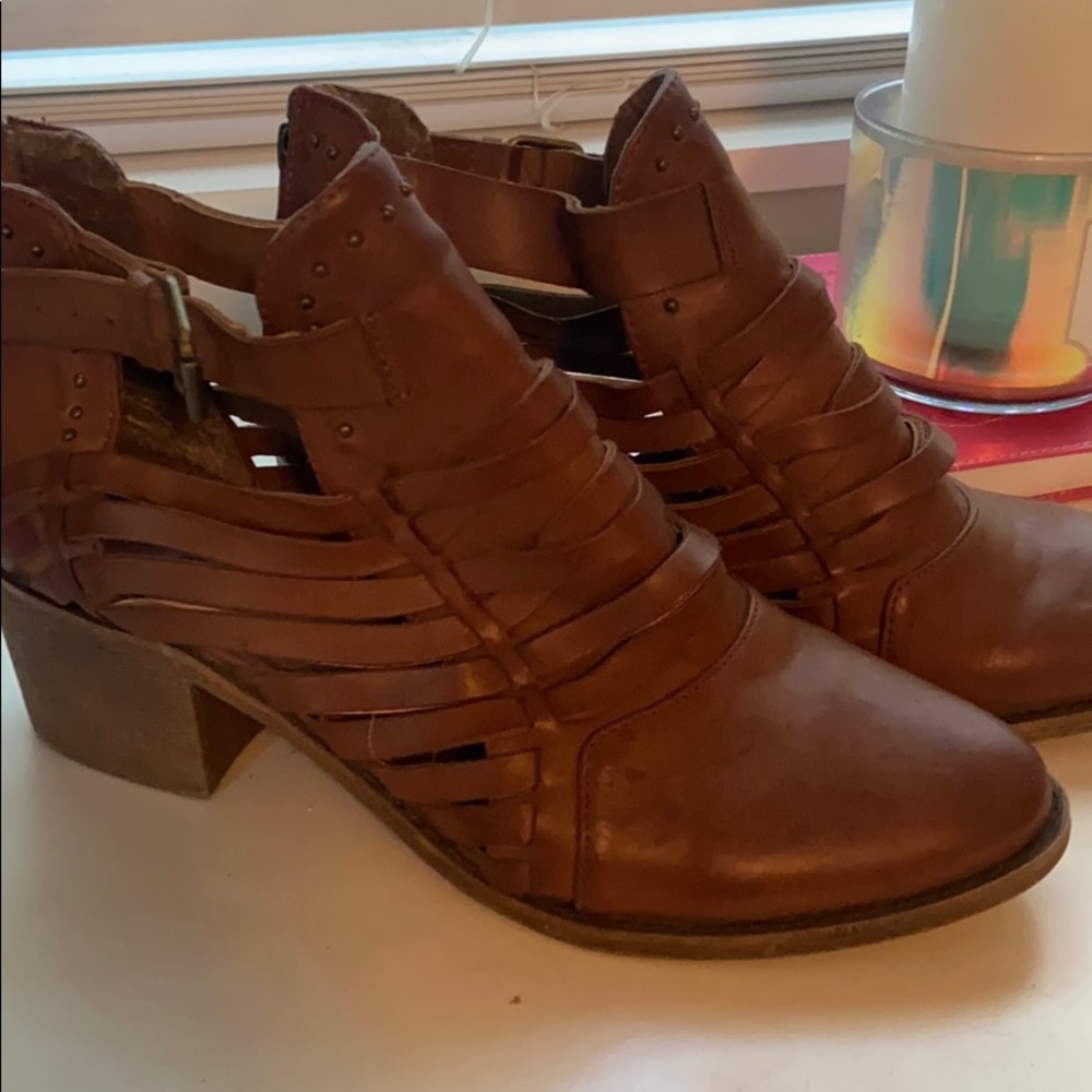 Cute boho heeled booties